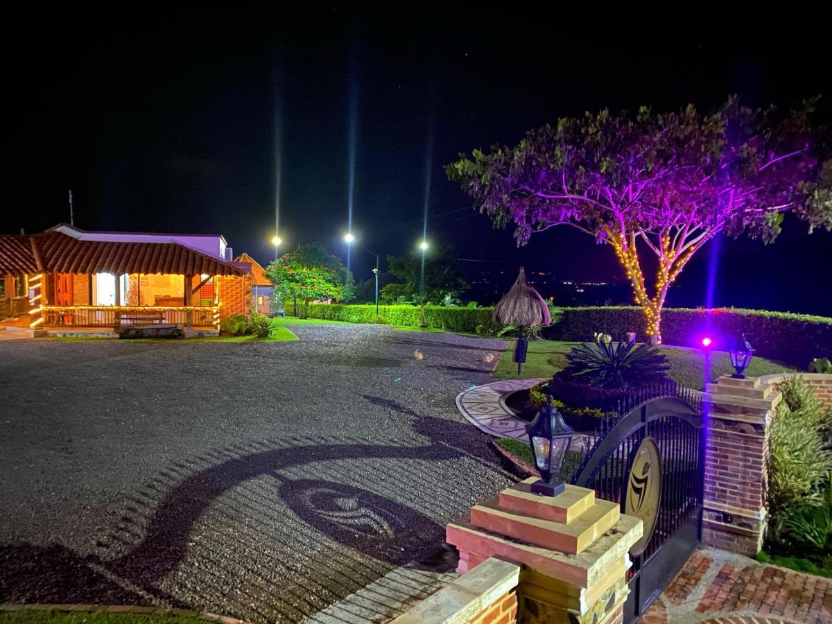 La Victoria Hotel Campestre Quimbaya Eksteriør billede