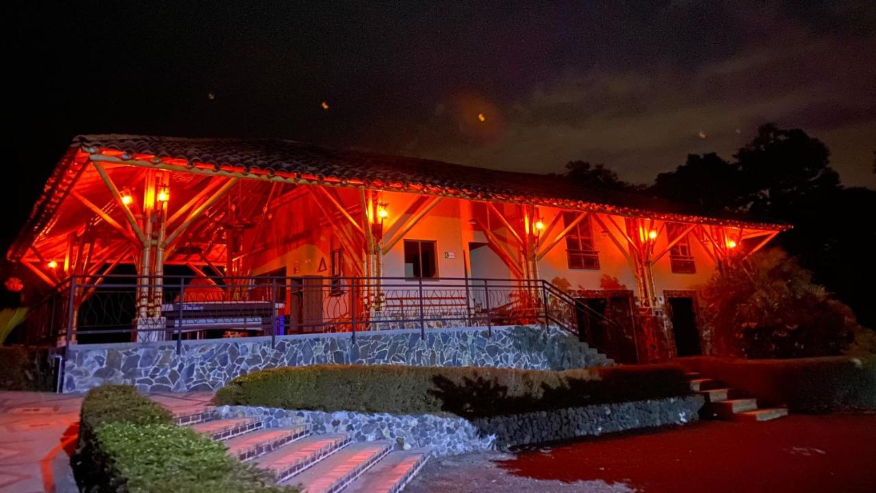La Victoria Hotel Campestre Quimbaya Eksteriør billede