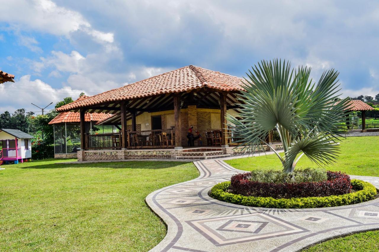 La Victoria Hotel Campestre Quimbaya Eksteriør billede